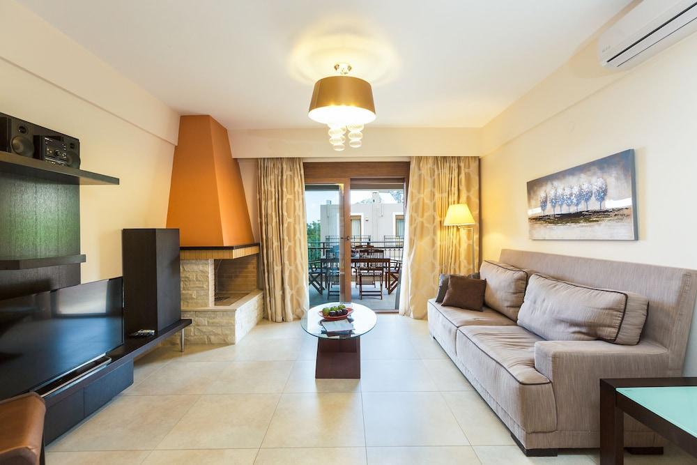 Pantheon Villas&Suites Vlikhádha Esterno foto
