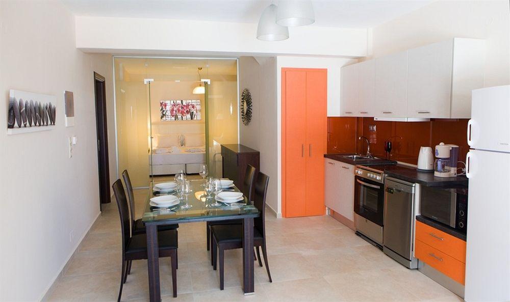 Pantheon Villas&Suites Vlikhádha Esterno foto