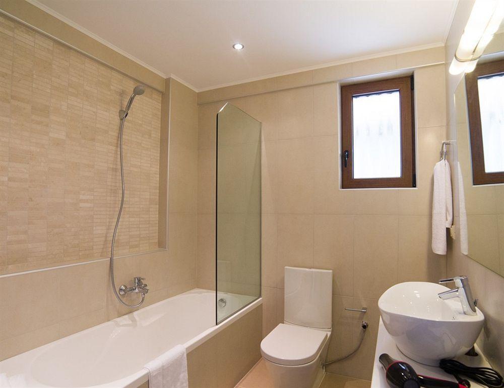 Pantheon Villas&Suites Vlikhádha Esterno foto