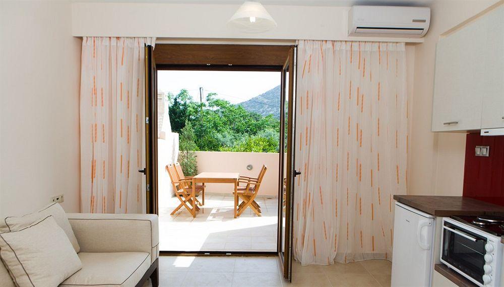 Pantheon Villas&Suites Vlikhádha Esterno foto